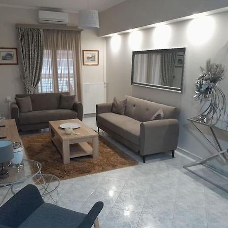 Maison De Luxx , A11 City Center 라리사 외부 사진
