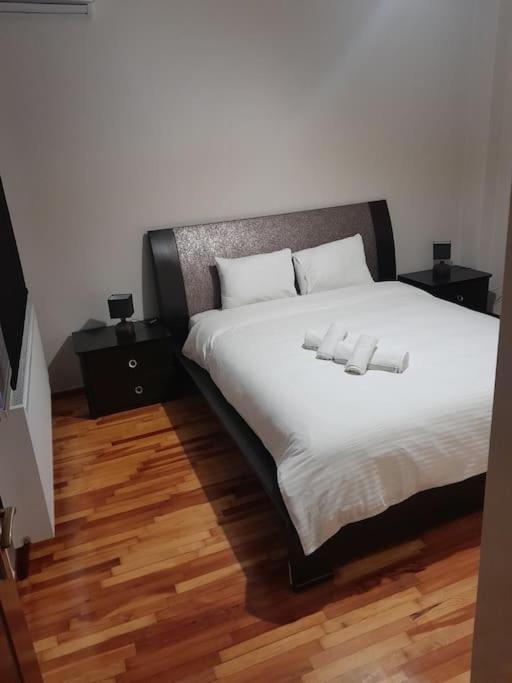 Maison De Luxx , A11 City Center 라리사 외부 사진